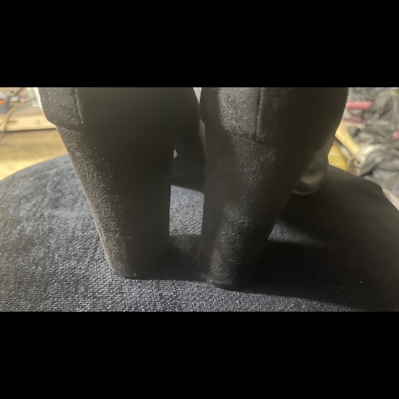 Mary Jane style chunky heel-worn once inside - Picture 6 of 6